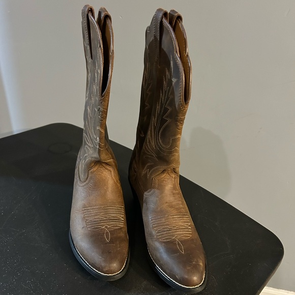 Ariat Heritage R Toe Western Boots - Picture 4 of 9